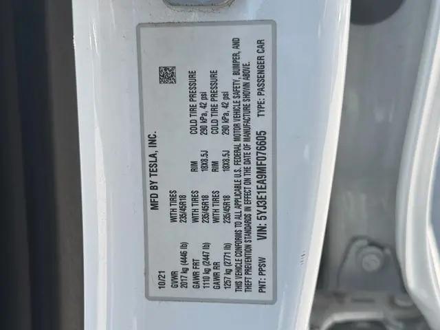 2021 Tesla Model 3 Standard Range Plus Rear-Wheel Drive