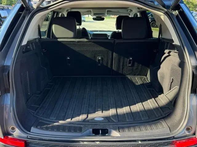 2023 Land Rover Discovery Sport SE
