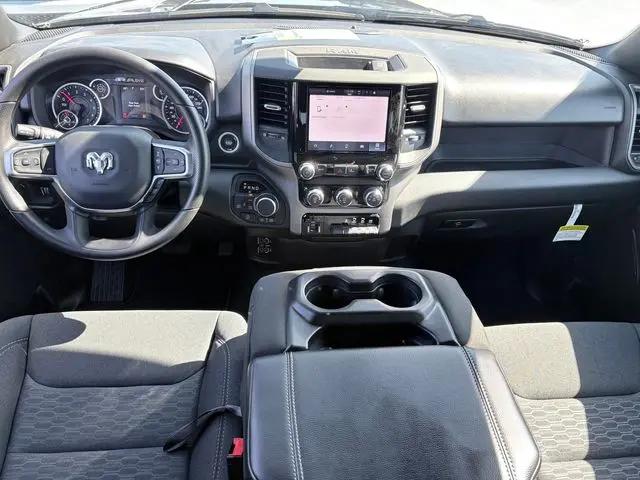 2026 Ram 1500 Express Crew Cab 4x4 5'7" Box