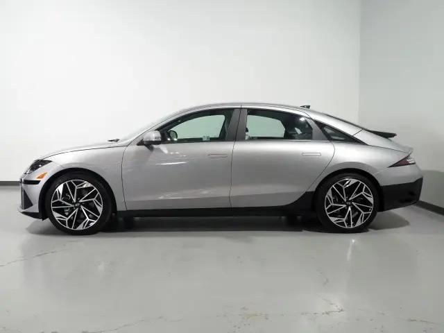 2025 Hyundai IONIQ 6 SEL
