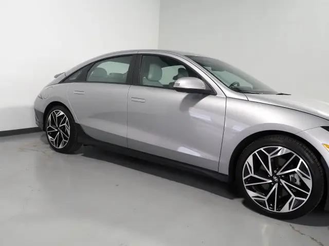 2025 Hyundai IONIQ 6 SEL