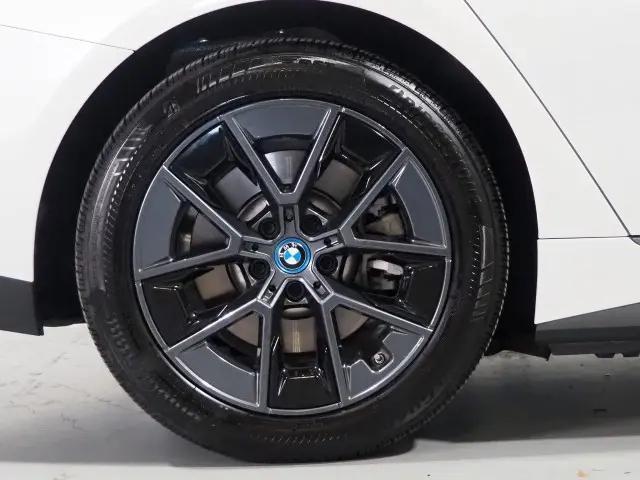 2024 BMW i4 eDrive35