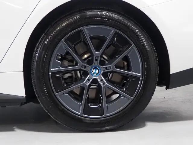 2024 BMW i4 eDrive35