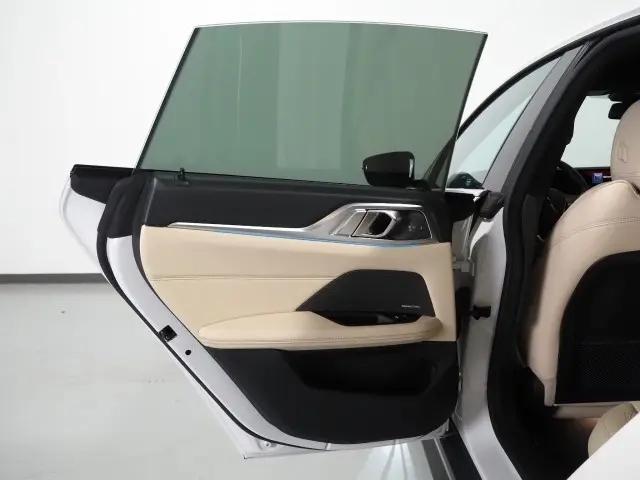 2024 BMW i4 eDrive35