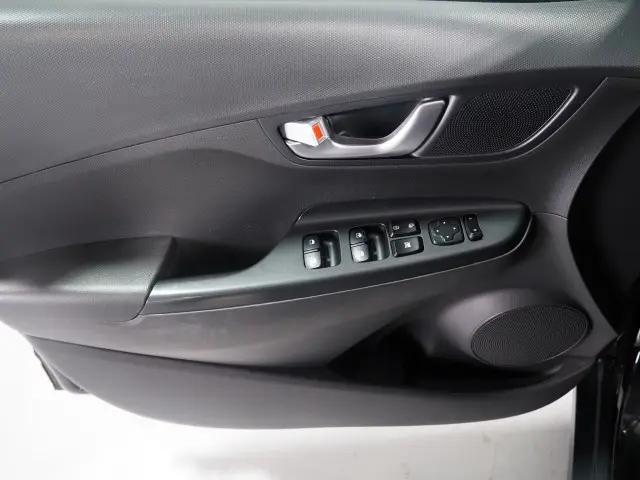 2023 Hyundai Kona EV SE