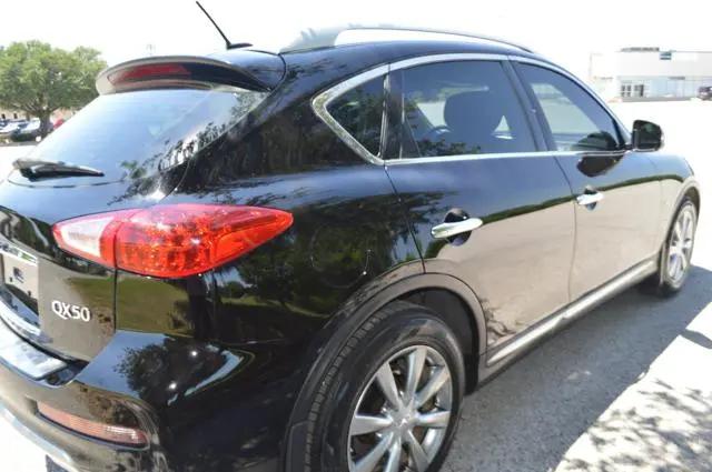 2016 INFINITI QX50 Standard