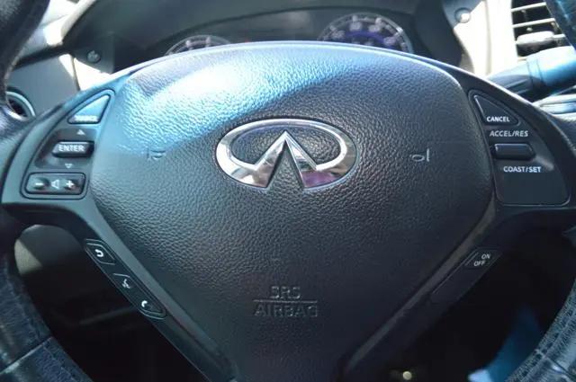 2016 INFINITI QX50 Standard