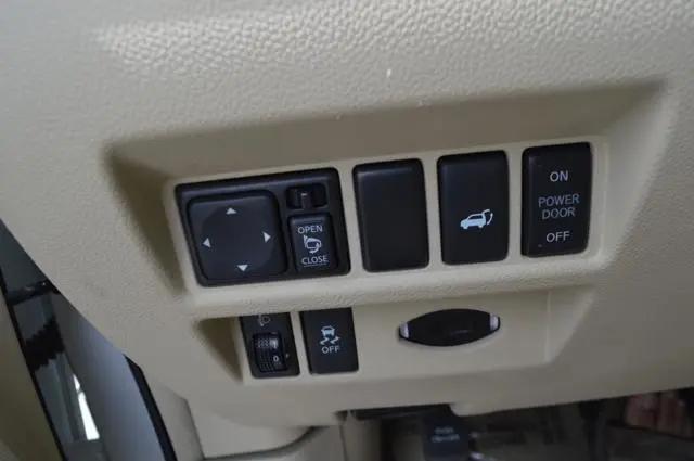 2015 INFINITI QX70 Standard