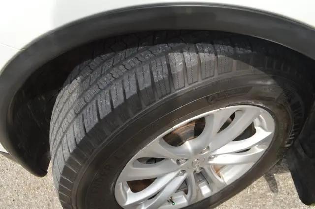 2015 INFINITI QX70 Standard