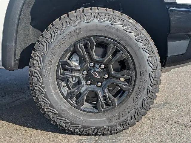 2026 Chevrolet Silverado 1500 4WD Crew Cab Short Bed ZR2