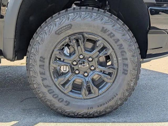 2026 Chevrolet Silverado 1500 4WD Crew Cab Short Bed ZR2
