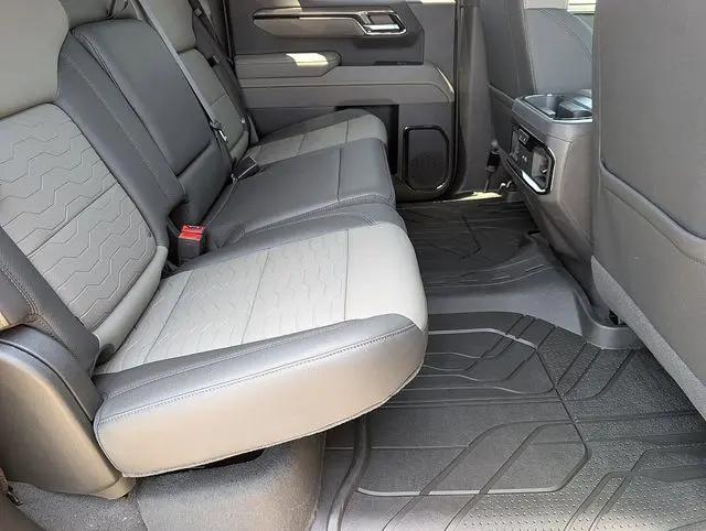 2026 Chevrolet Silverado 1500 4WD Crew Cab Short Bed ZR2