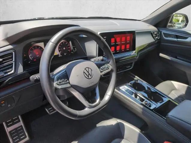 2024 Volkswagen Atlas Cross Sport 2.0T SEL Premium R-Line