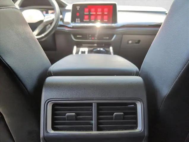 2024 Volkswagen Atlas Cross Sport 2.0T SEL Premium R-Line