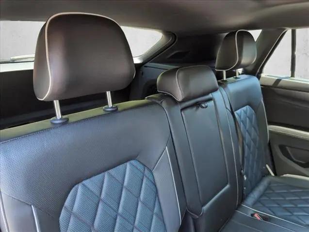 2024 Volkswagen Atlas Cross Sport 2.0T SEL Premium R-Line