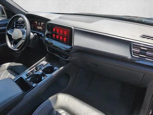 2024 Volkswagen Atlas Cross Sport 2.0T SEL Premium R-Line