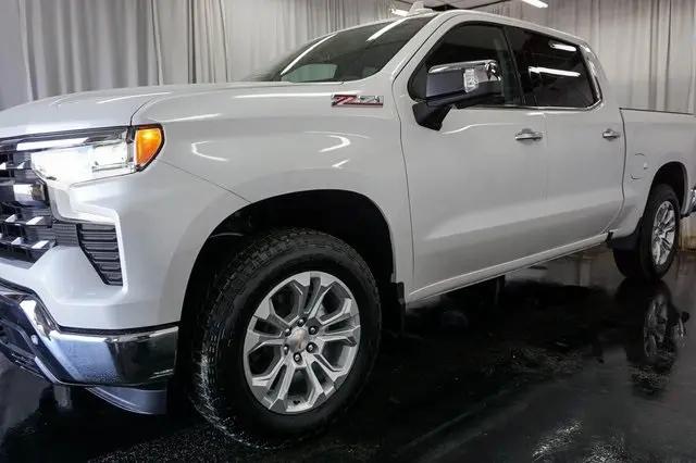 2025 Chevrolet Silverado 1500 4WD Crew Cab Short Bed LTZ