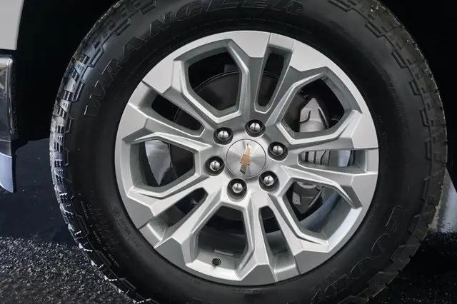 2025 Chevrolet Silverado 1500 4WD Crew Cab Short Bed LTZ