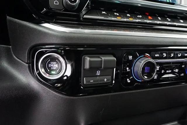 2025 Chevrolet Silverado 1500 4WD Crew Cab Short Bed LTZ