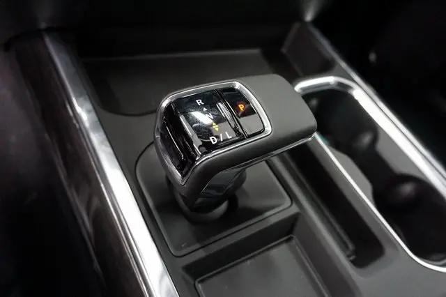 2025 Chevrolet Silverado 1500 4WD Crew Cab Short Bed LTZ