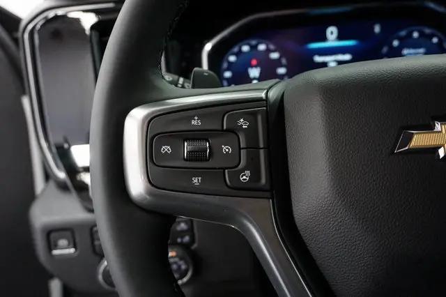 2025 Chevrolet Silverado 1500 4WD Crew Cab Short Bed LTZ