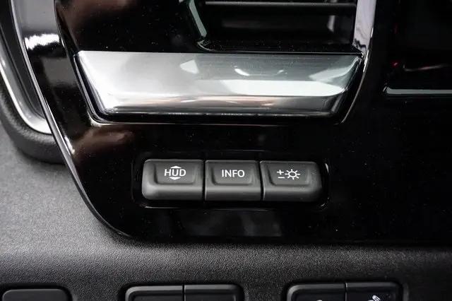 2025 Chevrolet Silverado 1500 4WD Crew Cab Short Bed LTZ