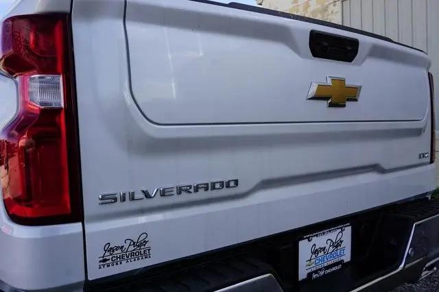 2025 Chevrolet Silverado 1500 4WD Crew Cab Short Bed LTZ