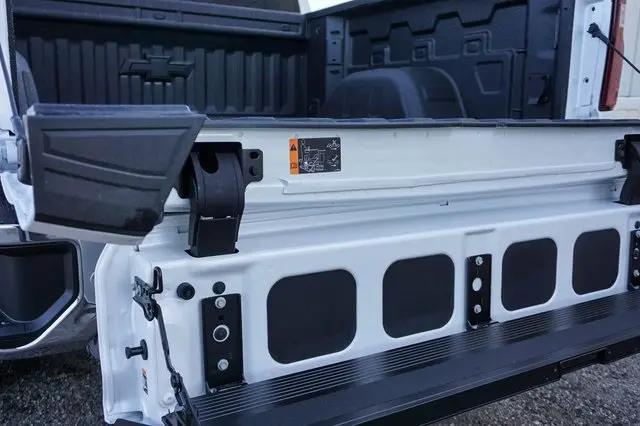 2025 Chevrolet Silverado 1500 4WD Crew Cab Short Bed LTZ
