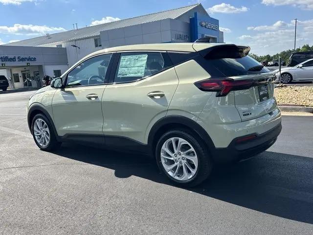 2027 Chevrolet Bolt LT FWD