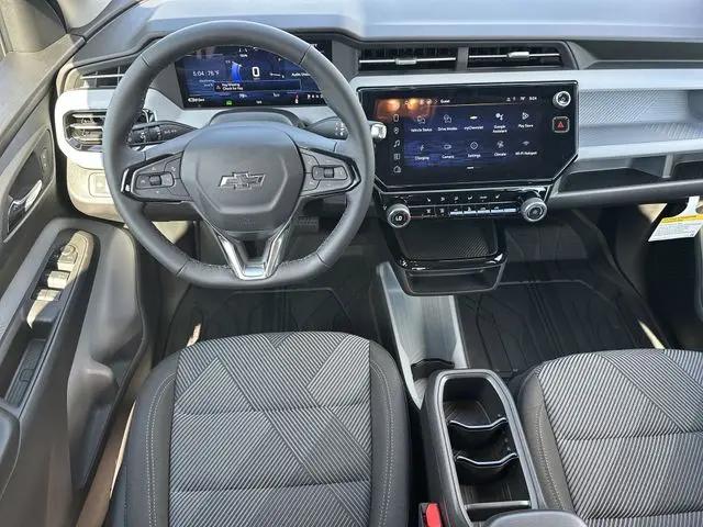 2027 Chevrolet Bolt LT FWD