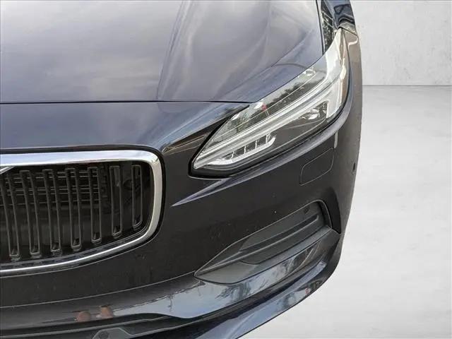 2017 Volvo S90 T5 Momentum