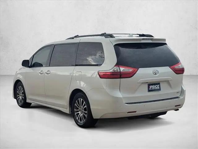 2019 Toyota Sienna XLE 8 Passenger
