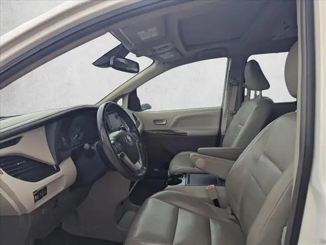 2019 Toyota Sienna XLE 8 Passenger