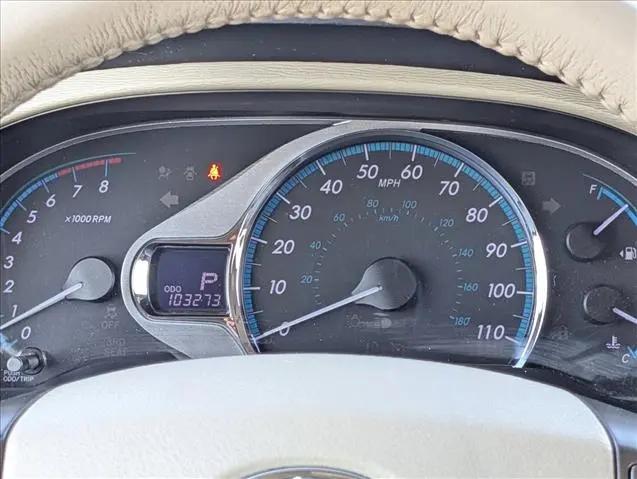 2013 Toyota Sienna XLE V6 8 Passenger