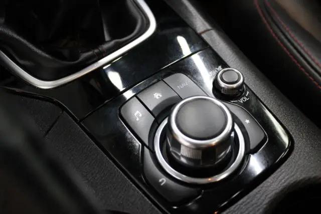 2015 Mazda Mazda3 i Grand Touring