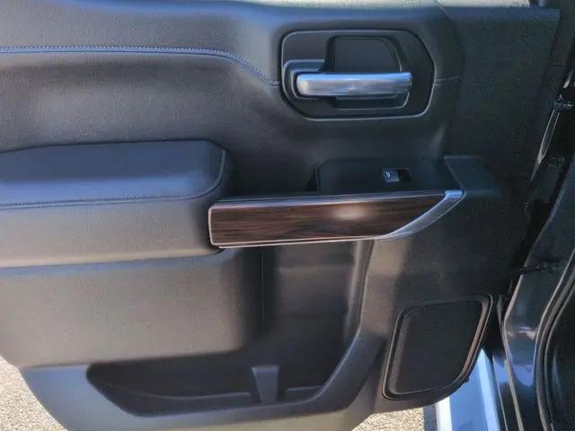 2021 GMC Sierra 1500 4WD Crew Cab Short Box SLT