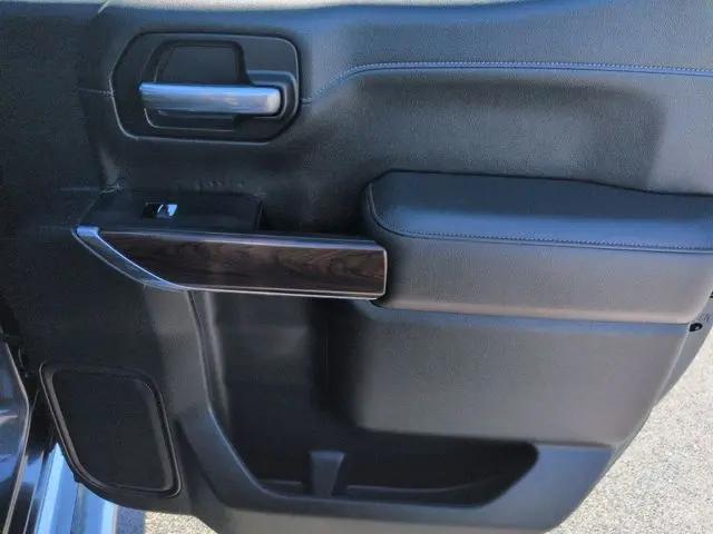 2021 GMC Sierra 1500 4WD Crew Cab Short Box SLT