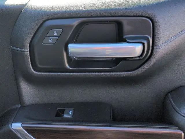 2021 GMC Sierra 1500 4WD Crew Cab Short Box SLT