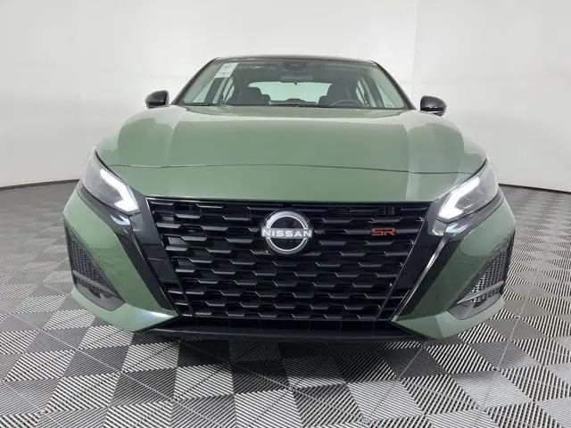 2026 Nissan Altima SR FWD