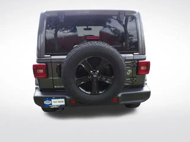 2022 Jeep Wrangler Unlimited Sahara Altitude 4x4