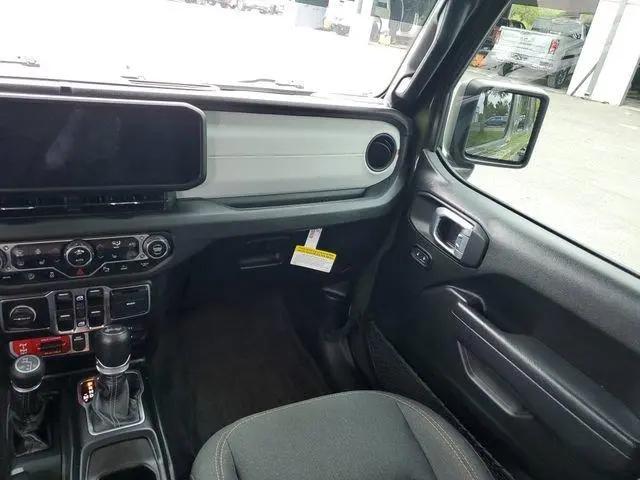 2024 Jeep Wrangler 4-Door Willys 4x4