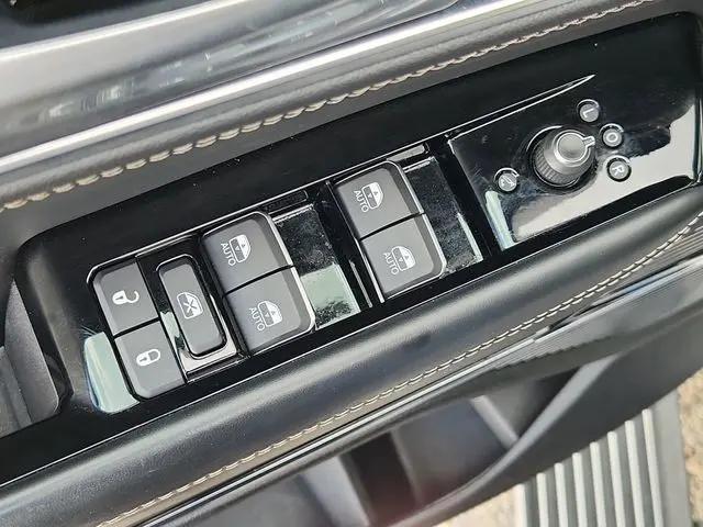 2024 Jeep Grand Wagoneer L 4x4