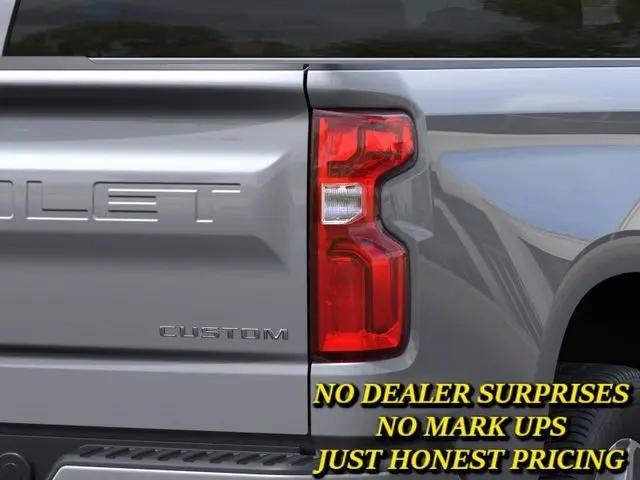 2026 Chevrolet Silverado 1500 2WD Crew Cab Short Bed Custom