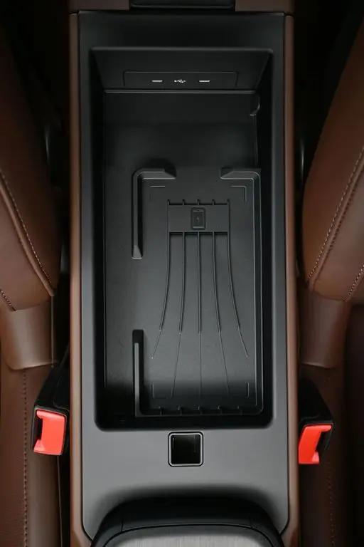 2025 Porsche 911 Carrera 4 GTS