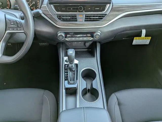 2026 Nissan Altima SV FWD