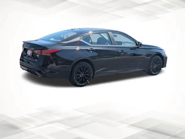 2026 Nissan Altima SV FWD