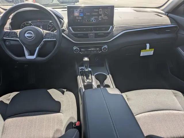 2026 Nissan Altima SV FWD