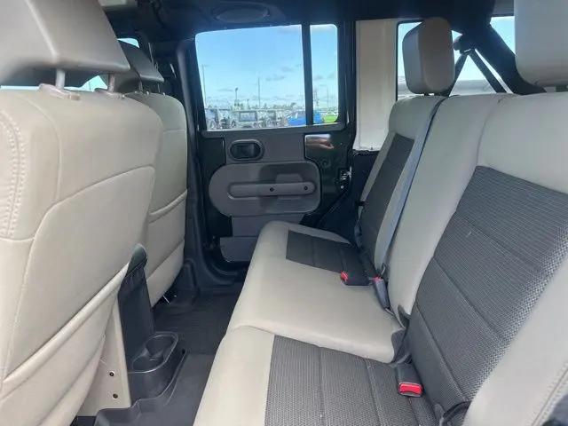 2010 Jeep Wrangler Unlimited Sahara