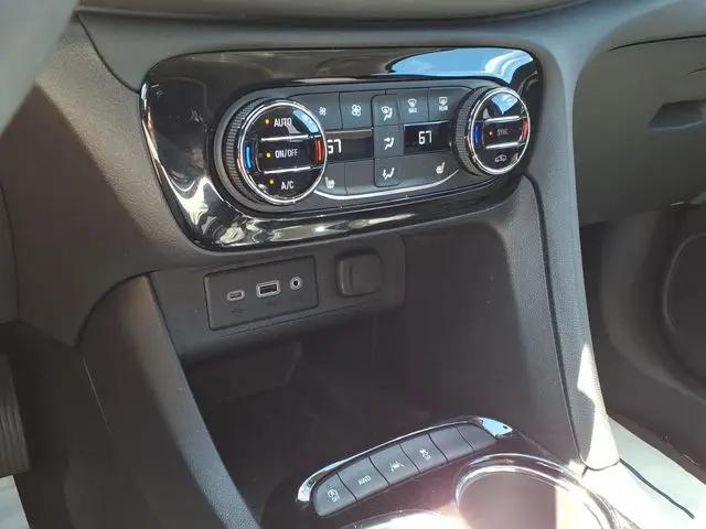 2023 Buick Encore GX Essence AWD