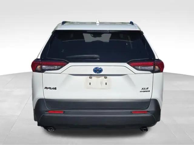 2021 Toyota RAV4 Hybrid XLE